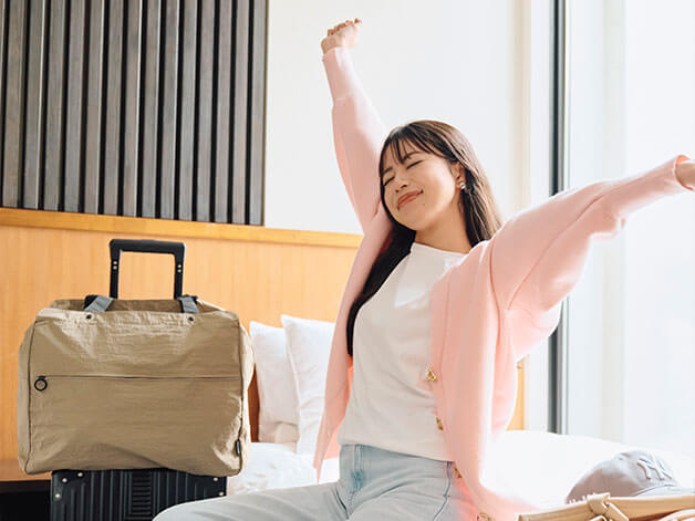 ホテルでのひととき 日常を忘れさせてくれる、特別な空間での休息。